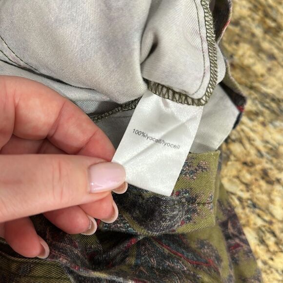 Pam & Gela Paisley Print Long Sleeve Collared Utility Romper Size L - Picture 11 of 15